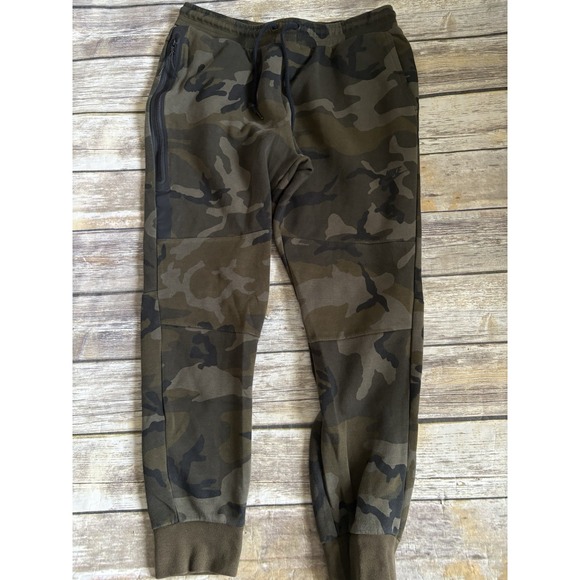 Nike Tech Fleece Green Camo Men's Joggers NSW Large Sweatpants 715238-301 - Picture 1 of 7